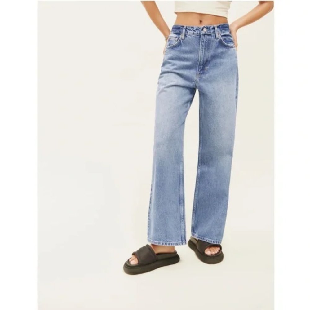 REFORMATION Wilder High Waist Wide Leg Jeans in Wash Maldives Size US 30